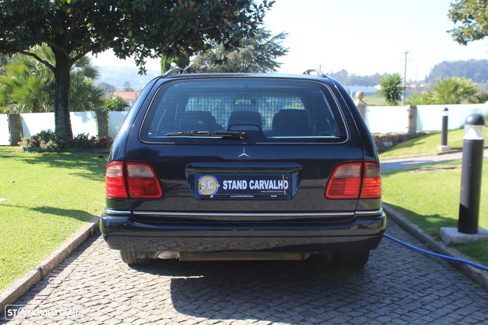 Mercedes-Benz E 290 - 4