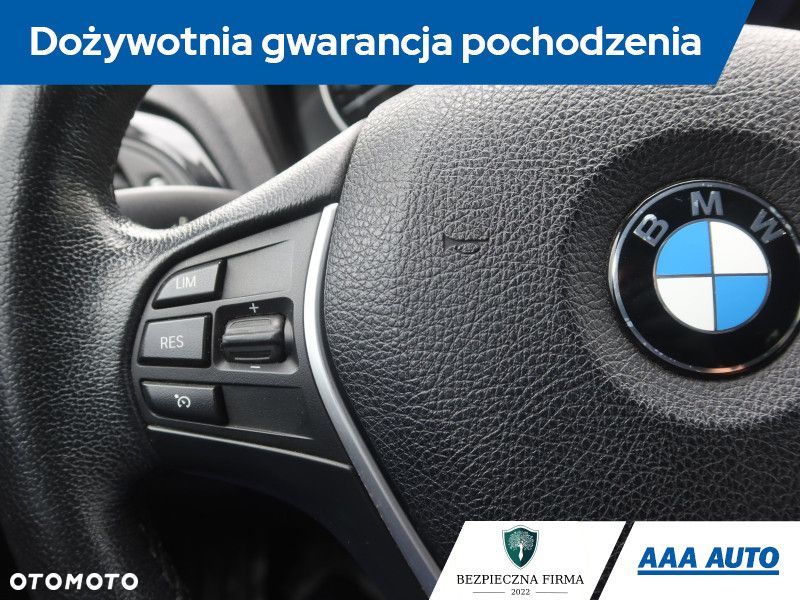 BMW Seria 1 - 21