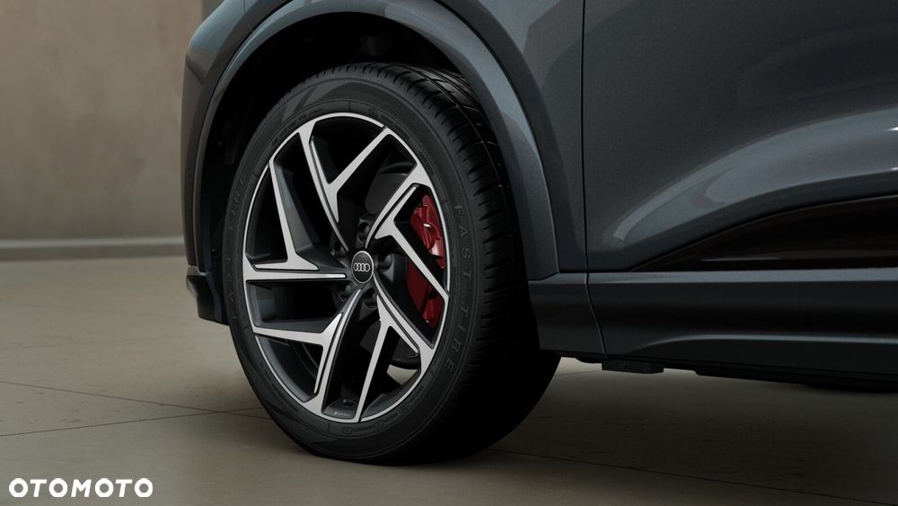 Audi Q6 e-tron - 4