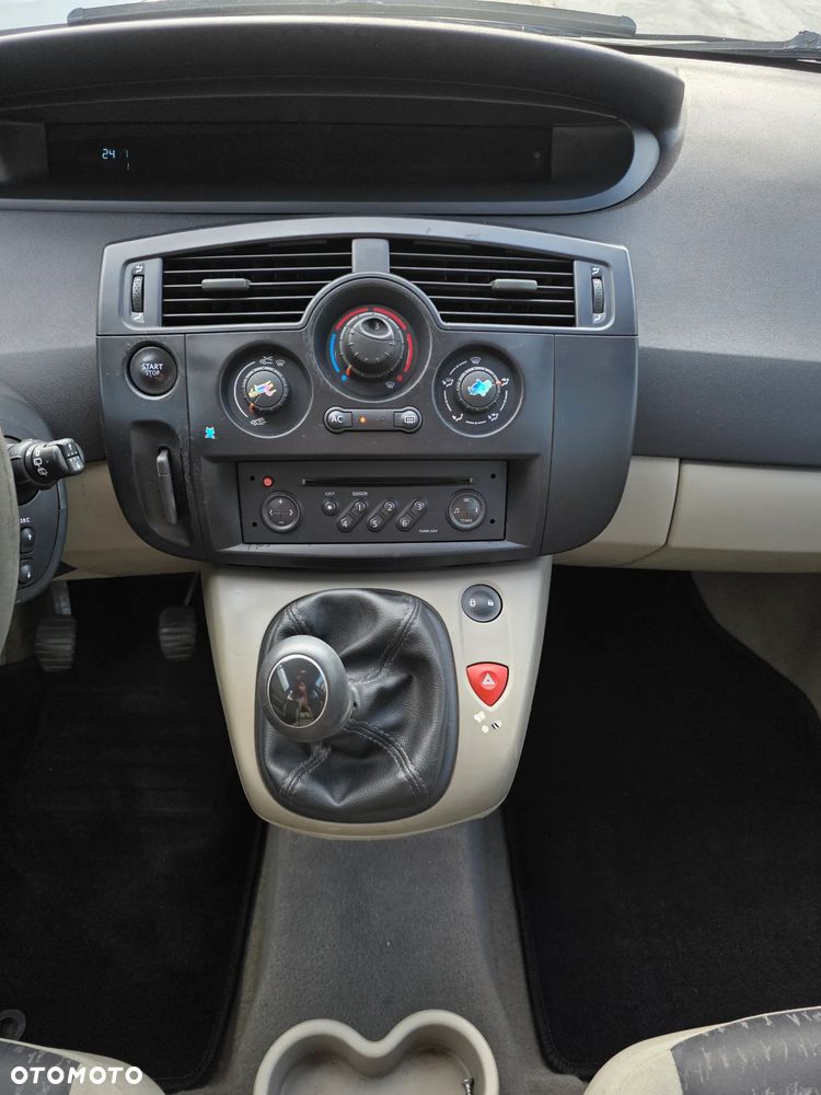 Renault Scenic 1.6 16V Alize - 12