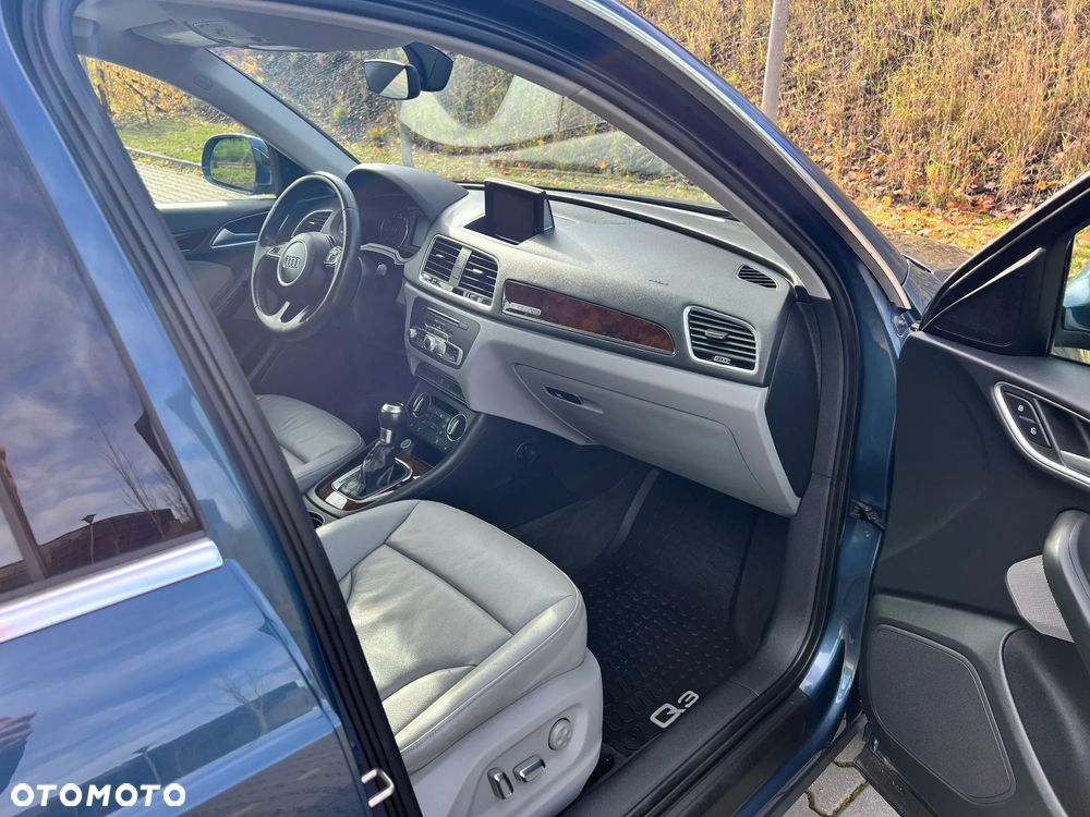 Audi Q3 2.0 TFSI Quattro S tronic design - 38