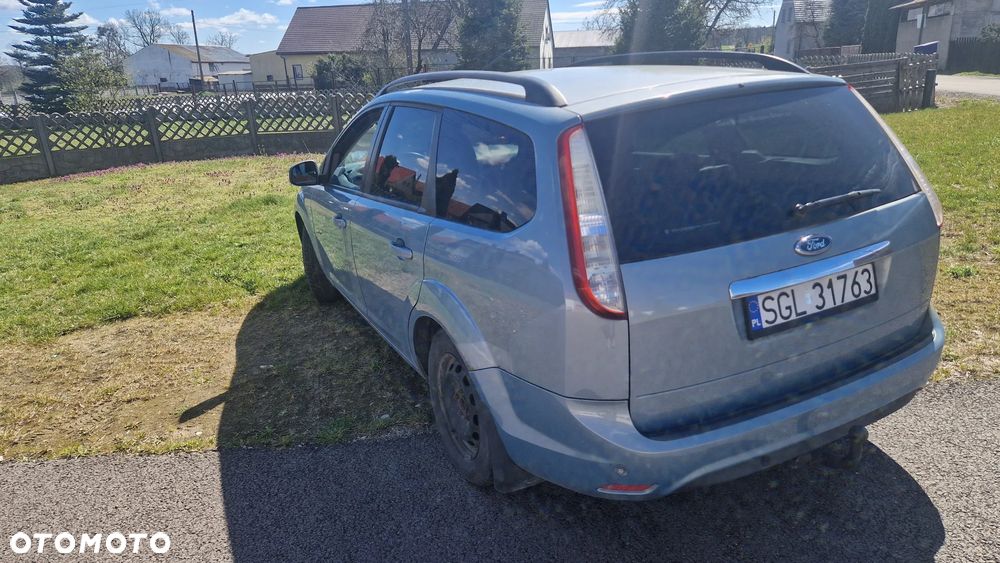 Ford Focus 1.6 TDCi DPF Titanium - 8