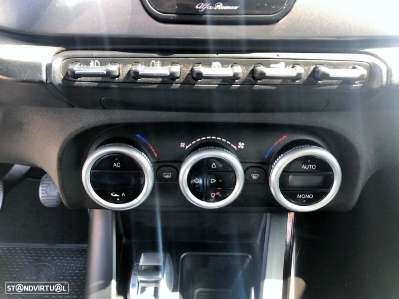 Alfa Romeo Giulietta 1.6 JTDM Exclusive - 20