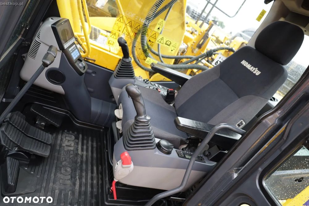 Komatsu PC210LC-11 - 19
