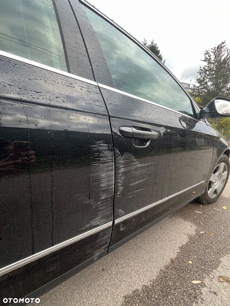 Volkswagen Passat - 5