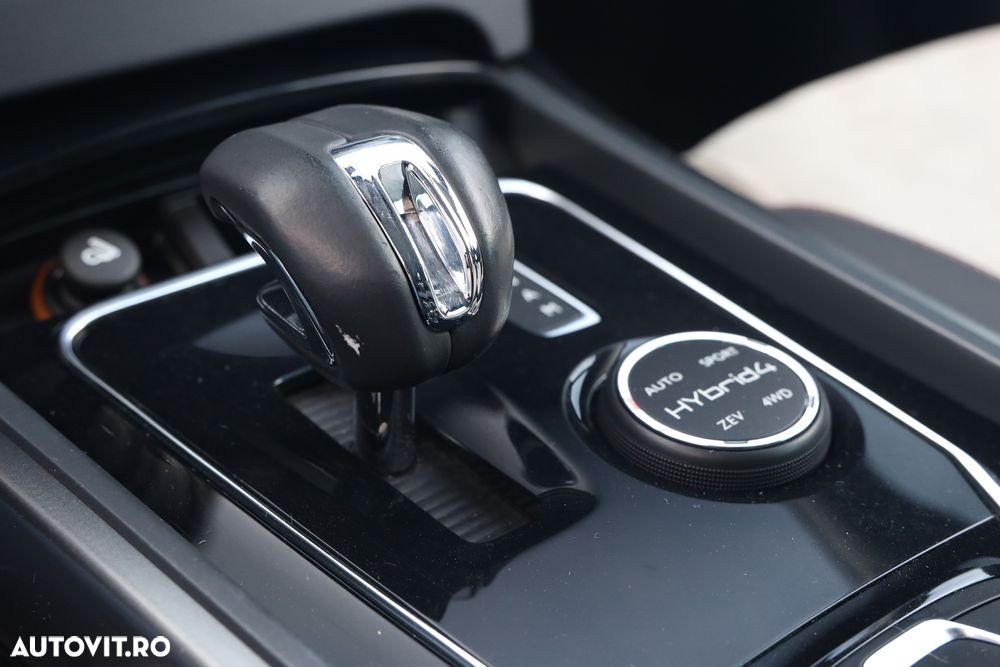 Peugeot 508 RXH Hybrid4 - 22