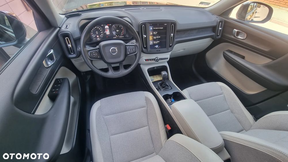 Volvo XC 40 T3 Momentum - 20