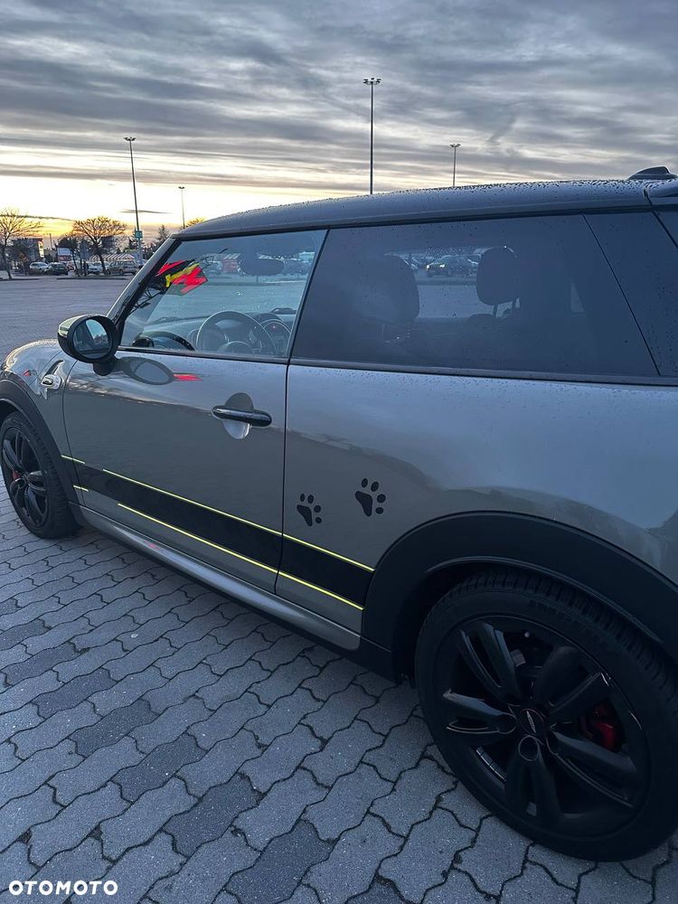 MINI John Cooper Works - 5