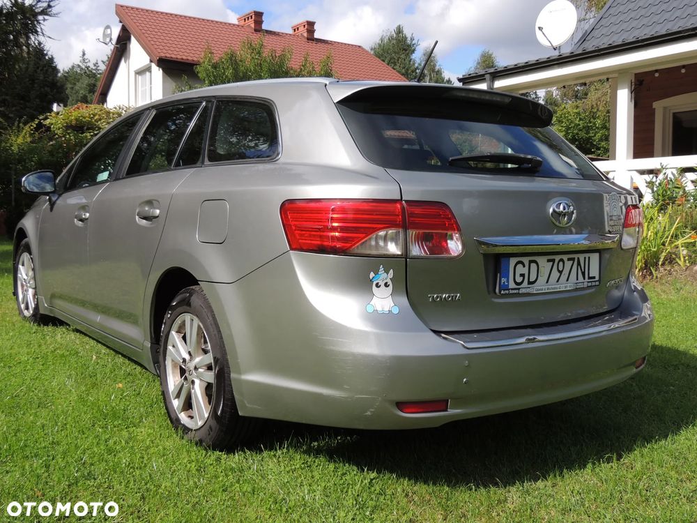 Toyota Avensis 2.0 D-4D Active - 2