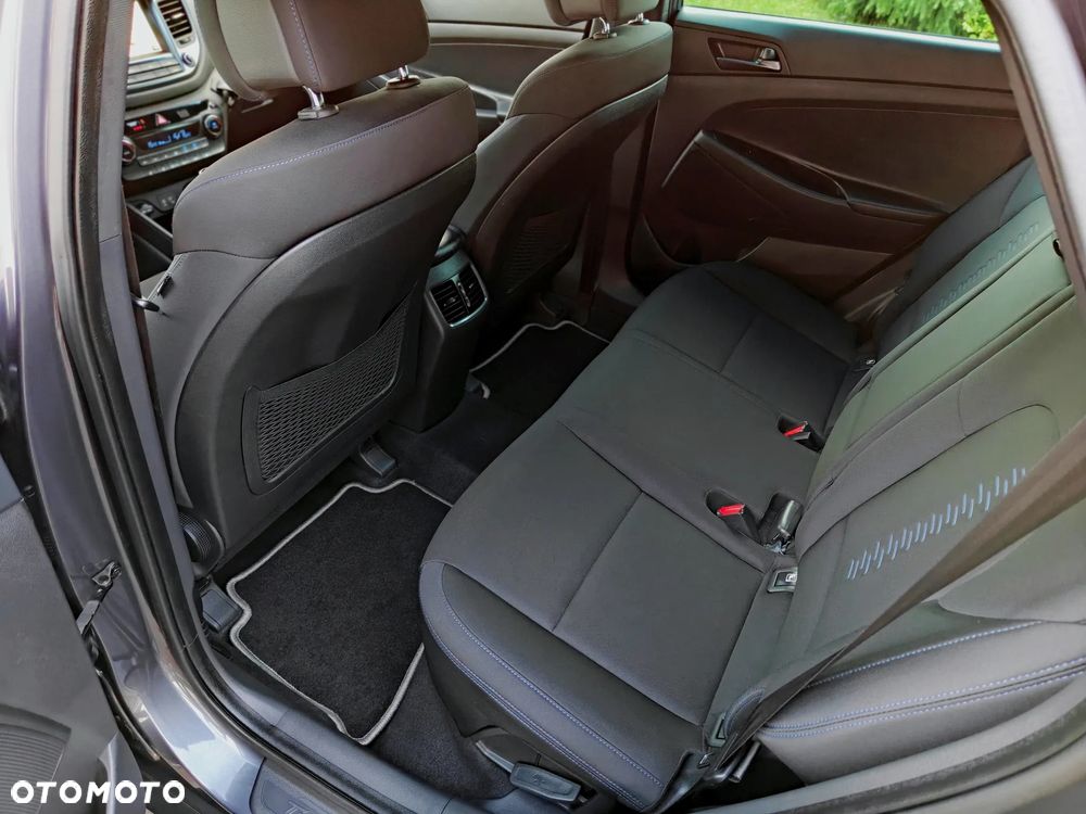 Hyundai Tucson blue 1.6 GDi 2WD Navi - 10
