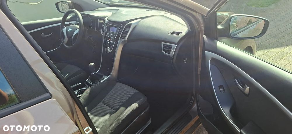 Hyundai i30 1.4 CRDi Trend - 21