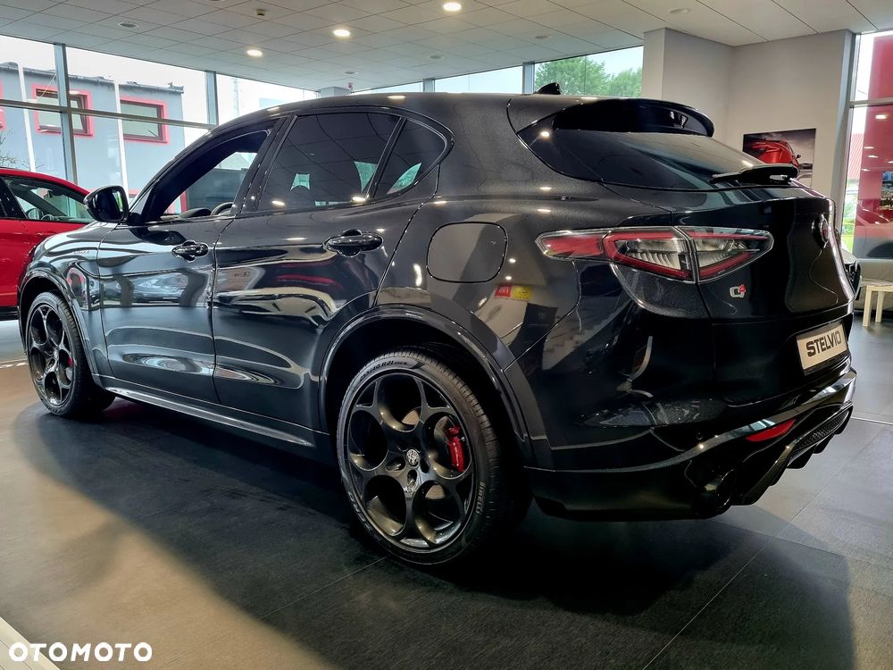 Alfa Romeo Stelvio 2.0 Turbo Veloce Q4 - 5
