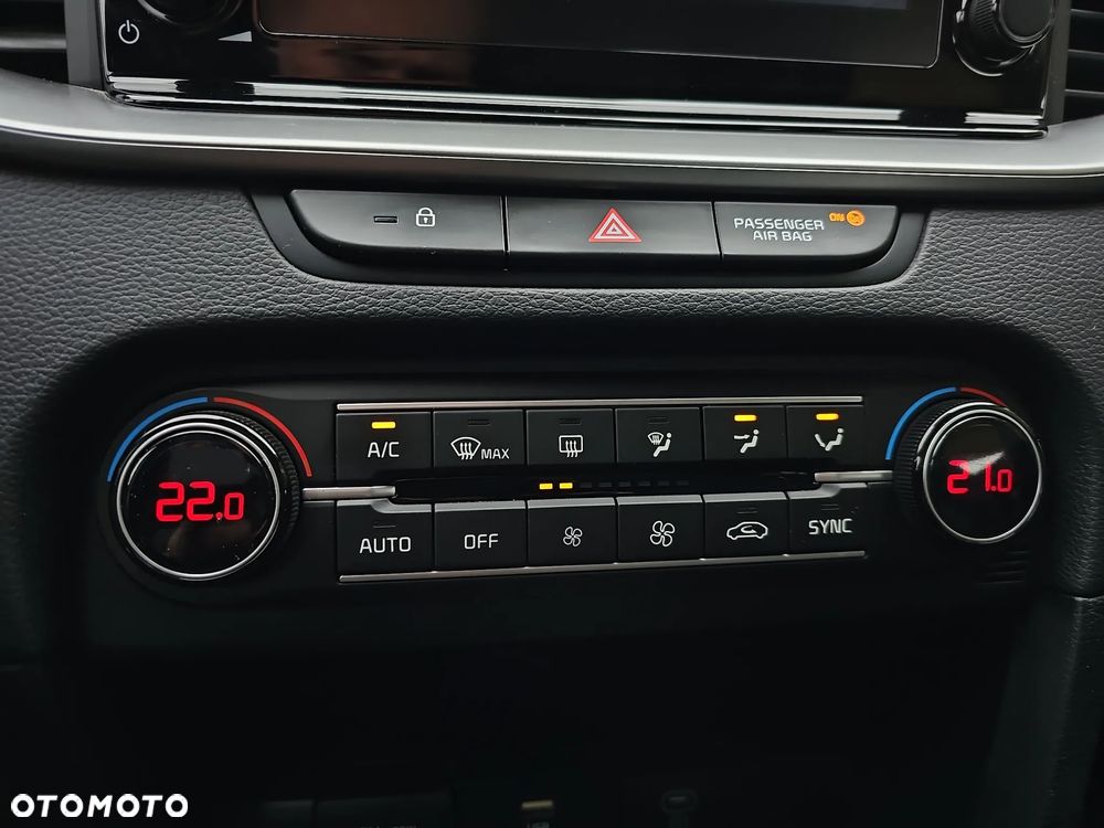 Kia Ceed 1.5 T-GDI M - 22