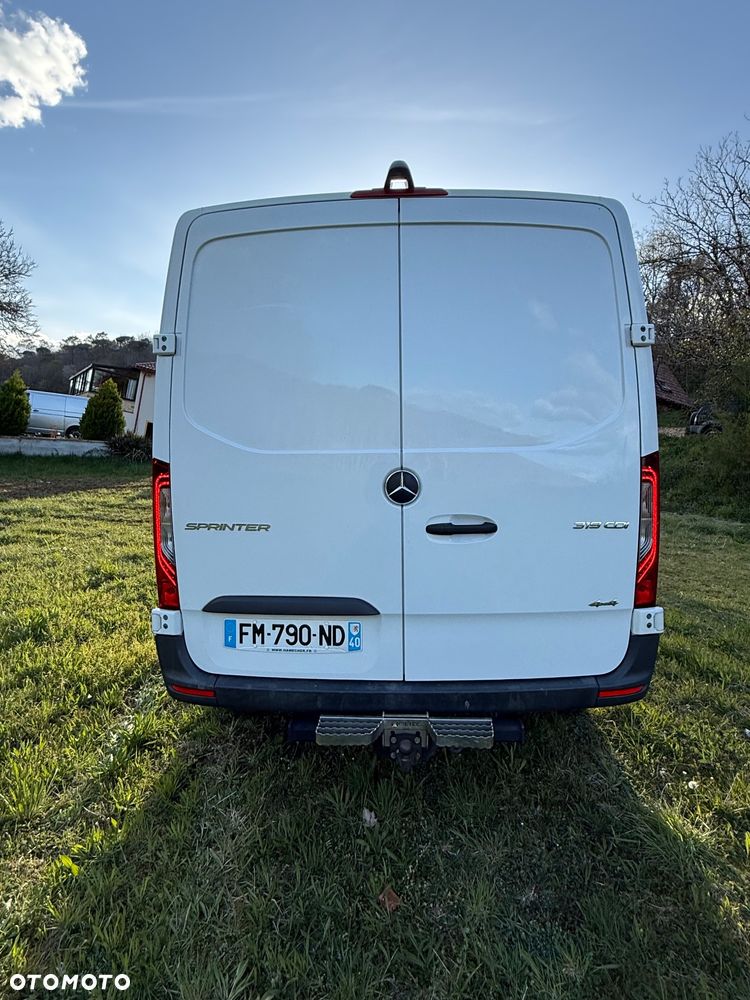 Mercedes-Benz Sprinter - 3
