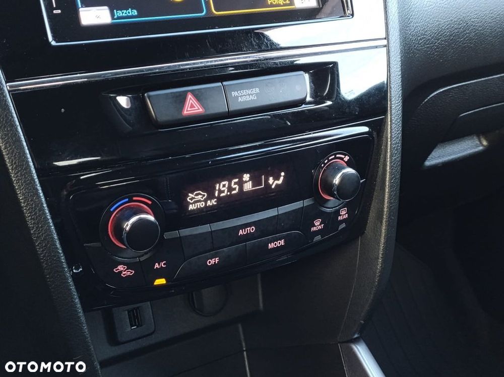 Suzuki Vitara 1.4 Boosterjet Elegance 4WD - 24