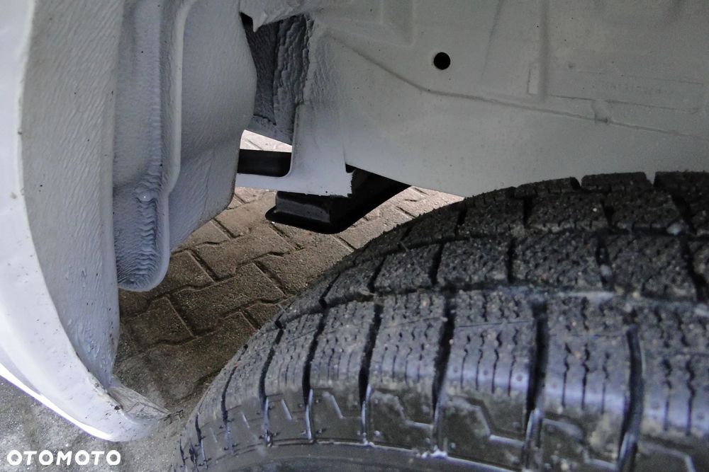 Mercedes-Benz Sprinter 411 - 13