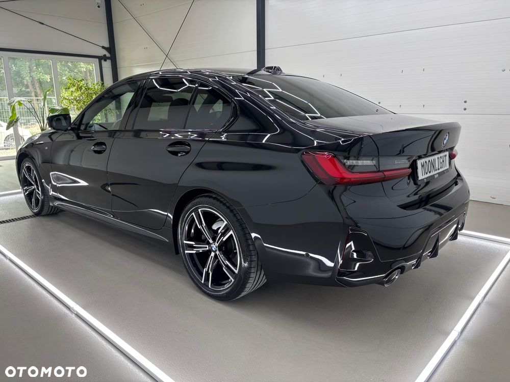 BMW Seria 3 320d M Sport - 8