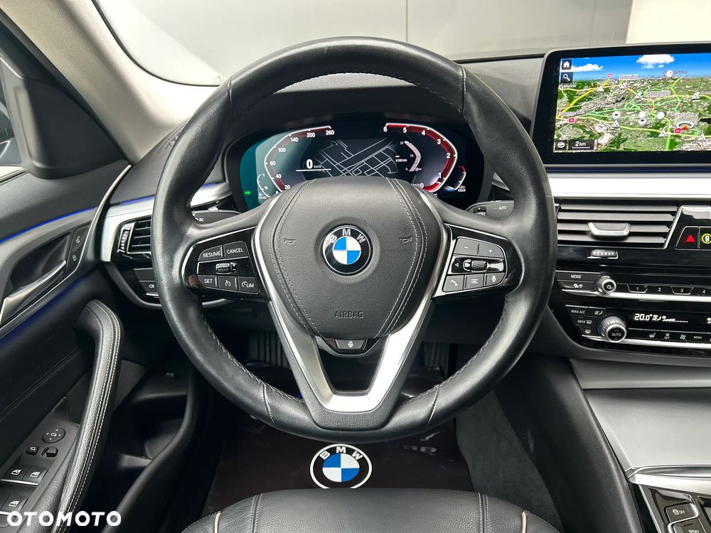 BMW Seria 5 - 25