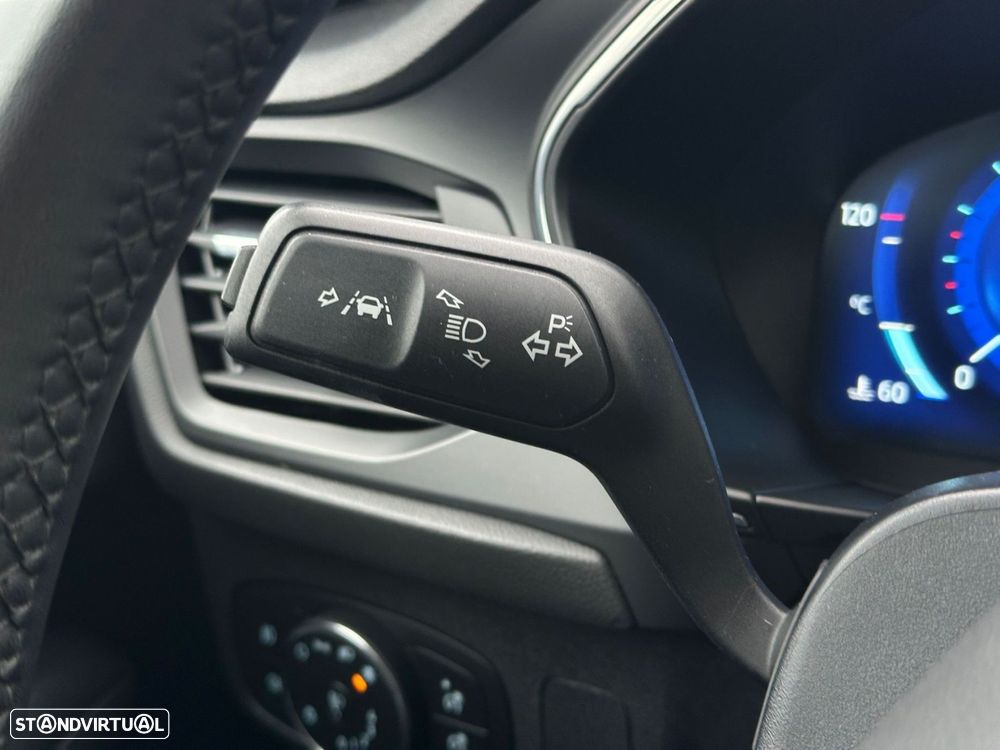 Ford Focus 1.0 EcoBoost Hybrid ACTIVE STYLE - 17