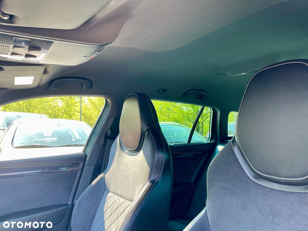 Skoda Superb 2.0 TDI DSG Sportline - 39