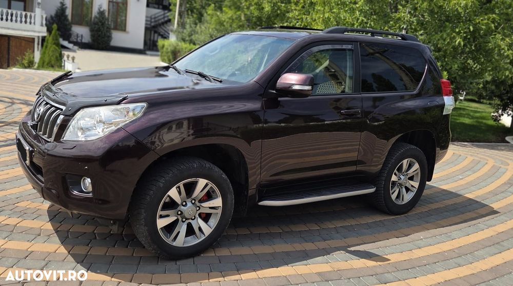 Toyota Land Cruiser - 3