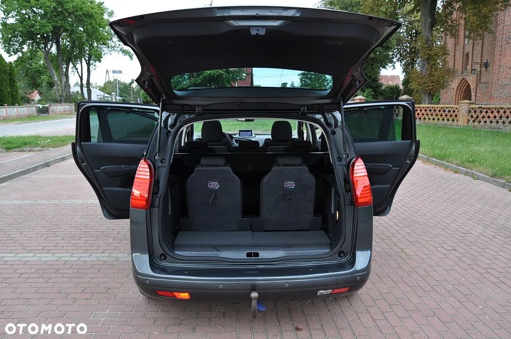 Peugeot 5008 1.6 Active 7os - 8