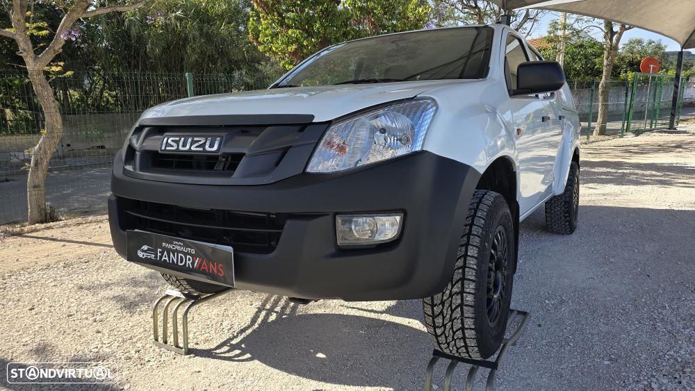 Isuzu D-Max 2.5 4WD 163cv - 1