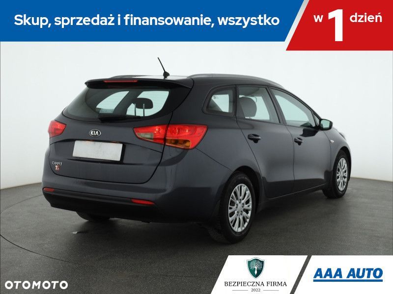 Kia Ceed - 6