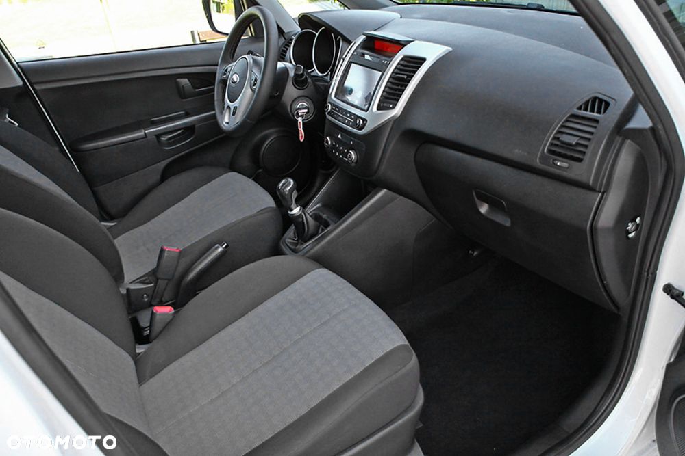 Kia Venga 1.4 Business Line - 8