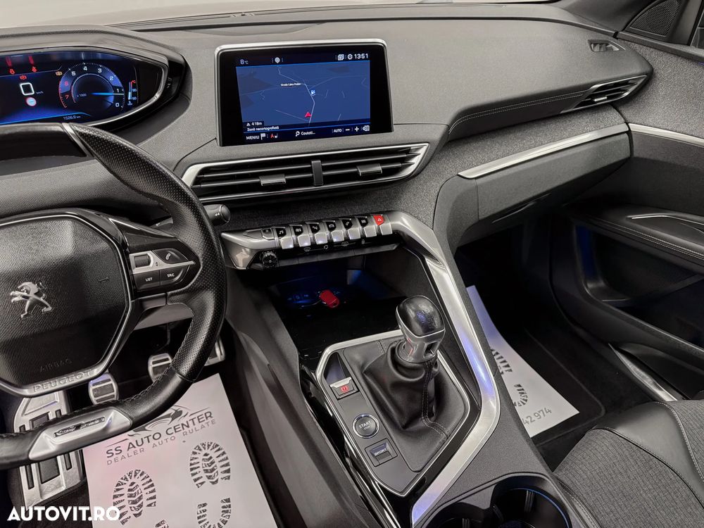 Peugeot 3008 1.2 PureTech Turbo S&S GT-Line - 29