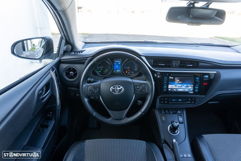Toyota Auris 1.8 HSD Exclusive - 19
