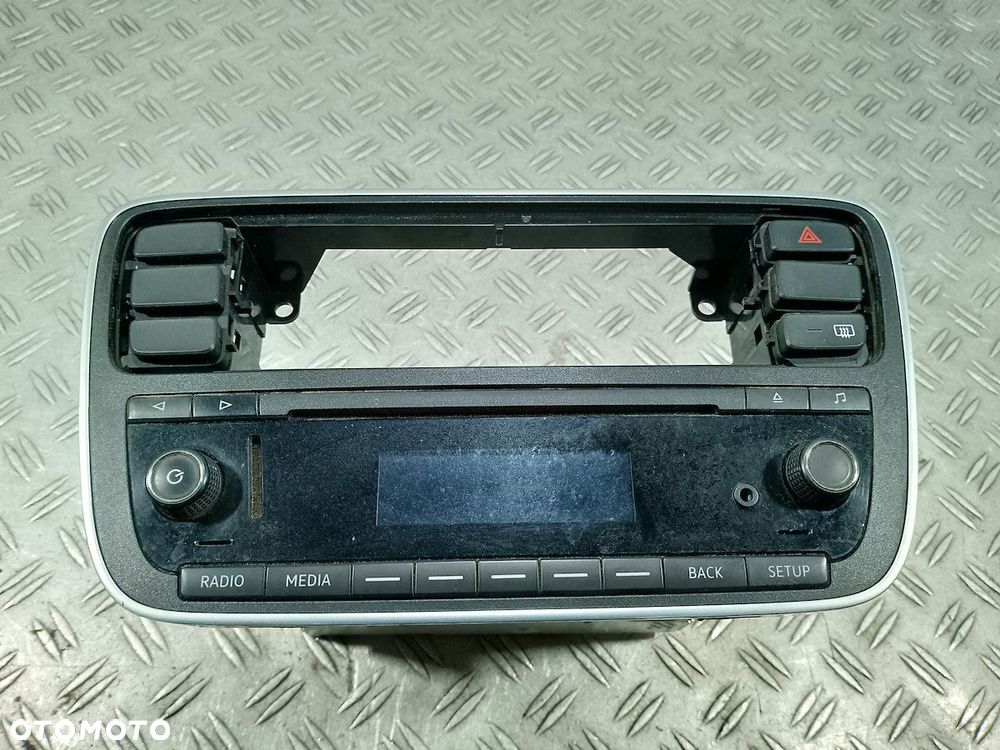 RADIO  SKODA CITIGO 1ST035867B - 1