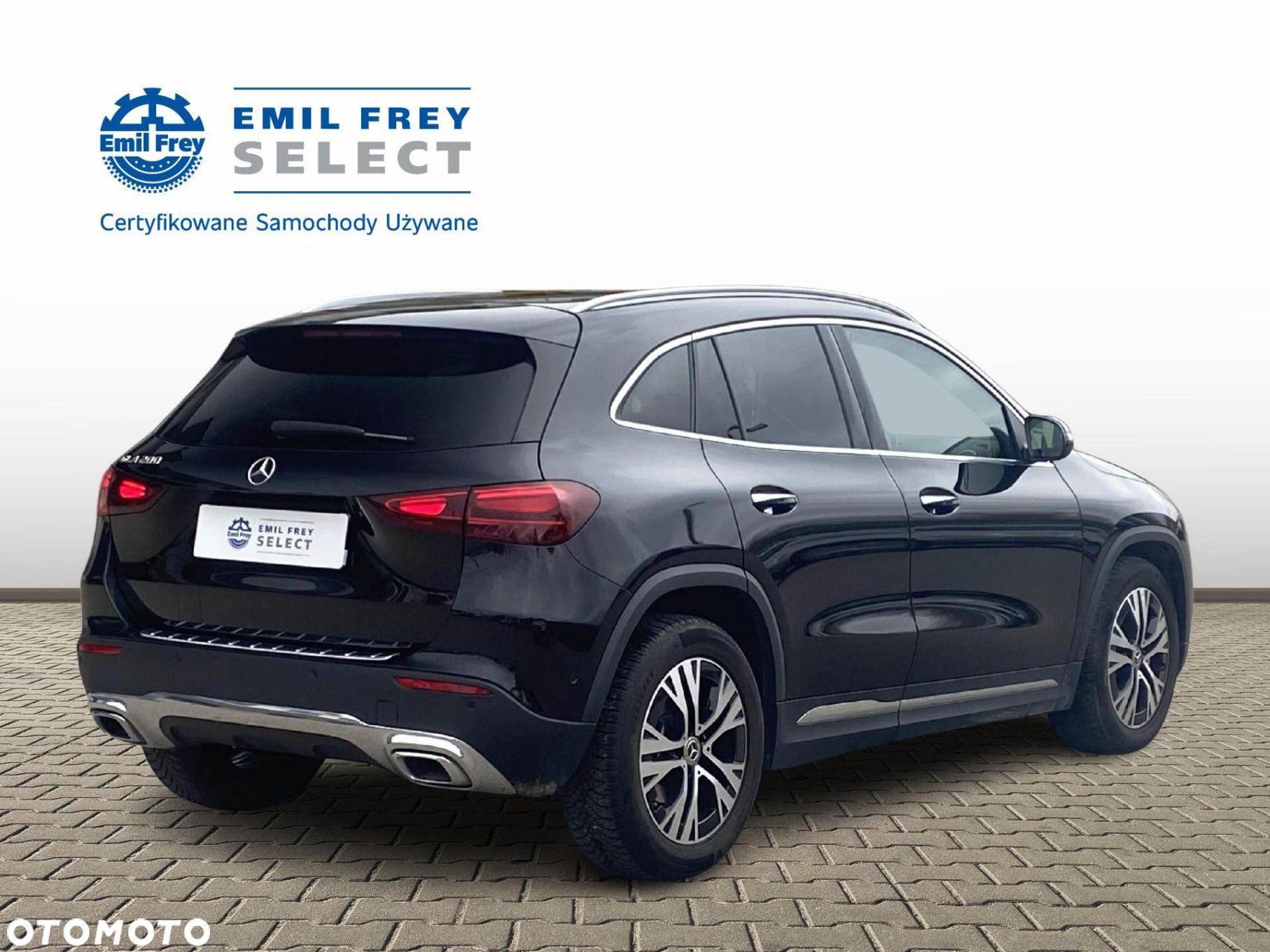 Mercedes-Benz GLA - 5