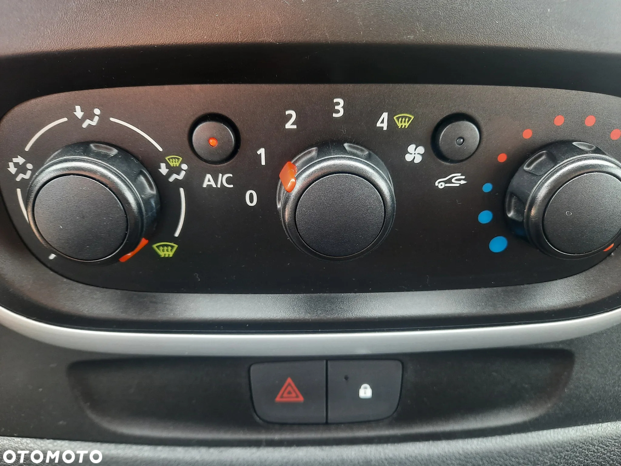 Renault Trafic L2 Długi - 11