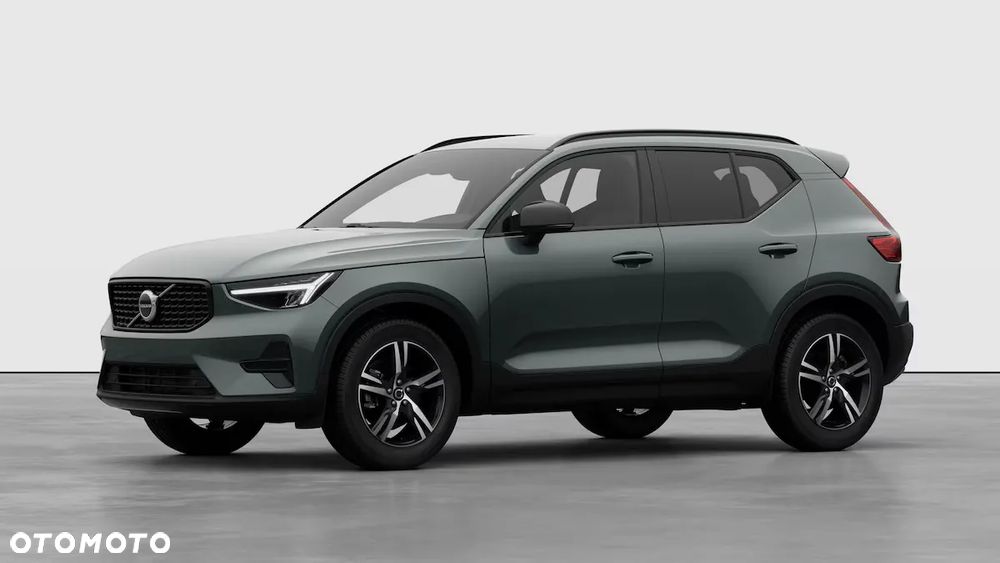 Volvo XC 40 B3 Plus Dark - 1