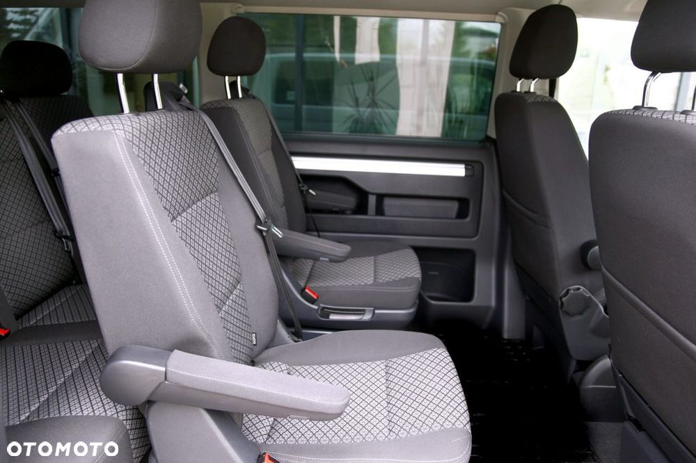 Volkswagen Multivan - 19