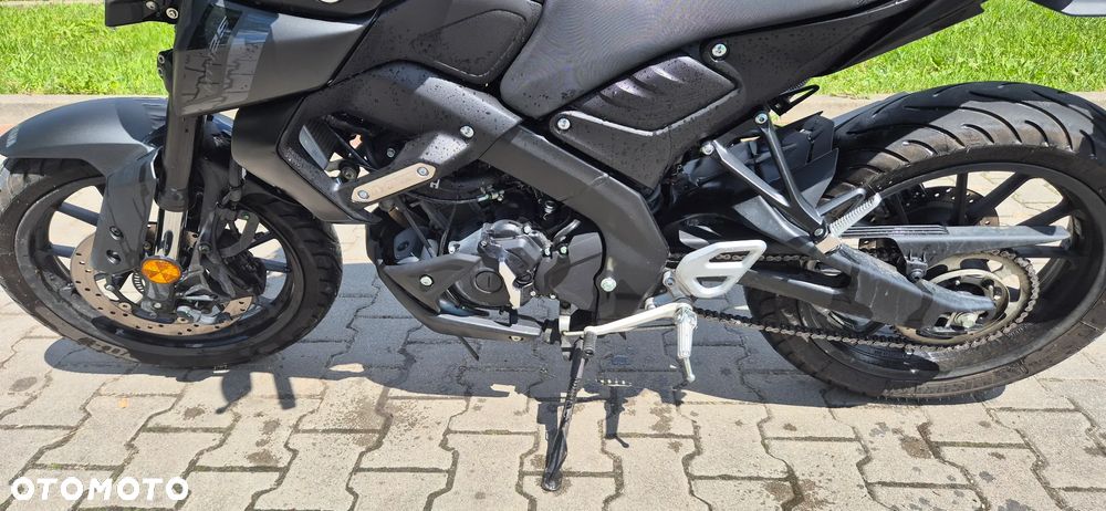 Yamaha MT - 7