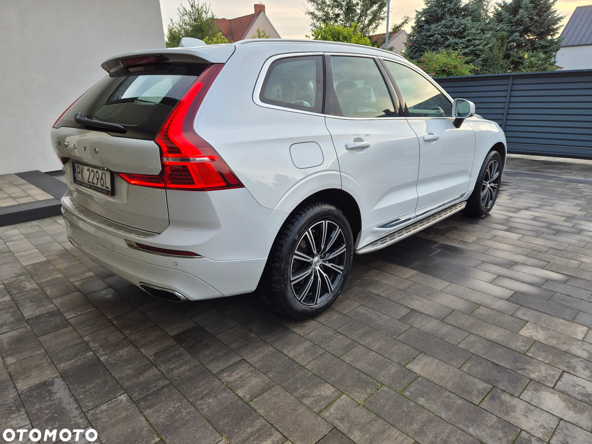 Volvo XC 60 B4 B Inscription - 4