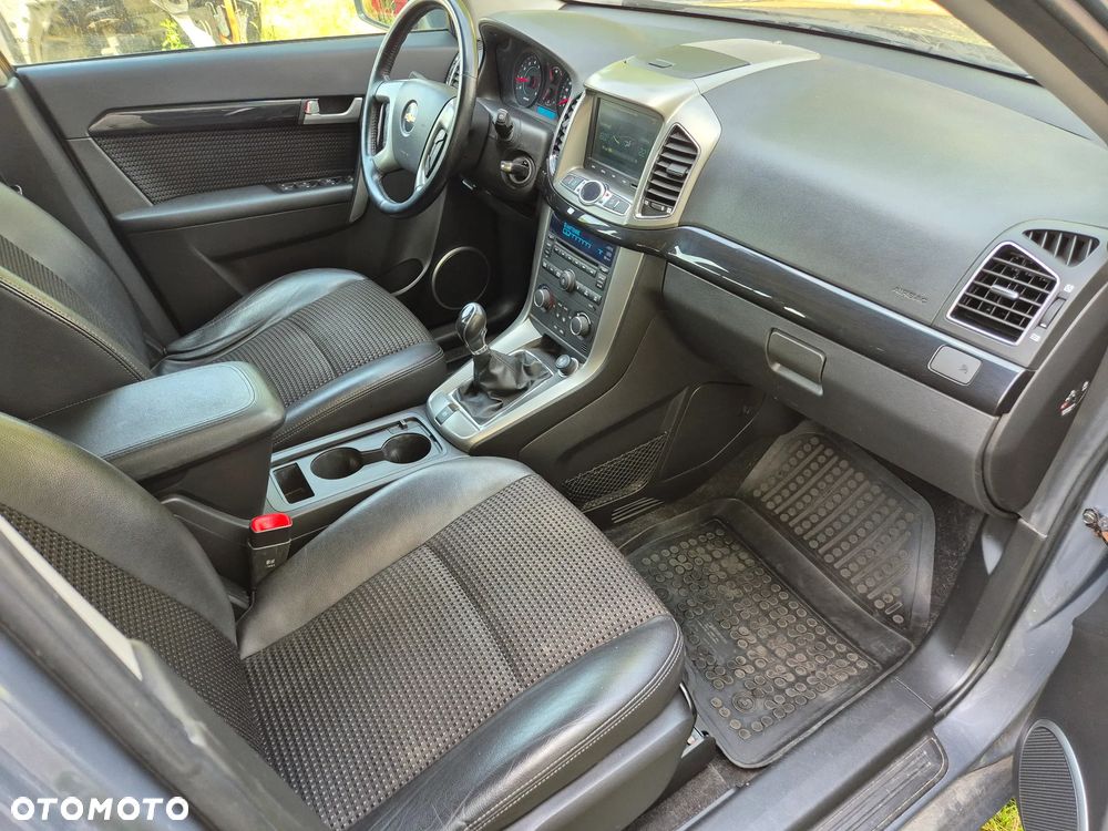 Chevrolet Captiva 2.4 2WD LT - 14