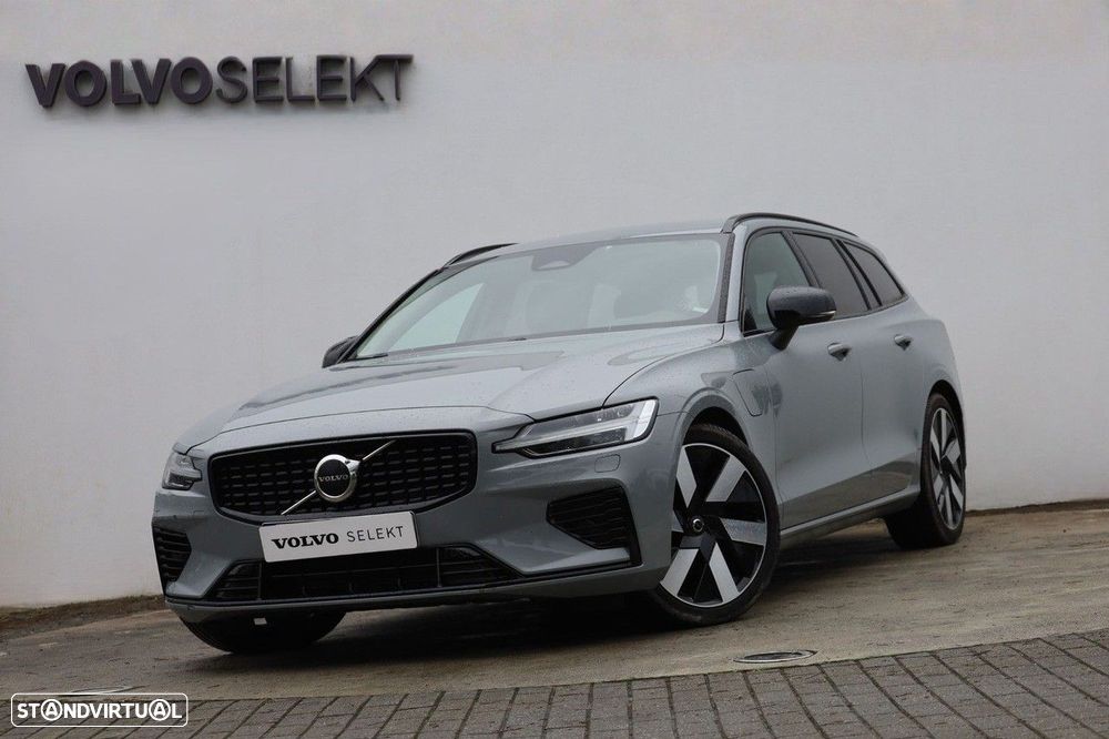 Volvo V60 2.0 T6 AWD TE Plus Dark - 36