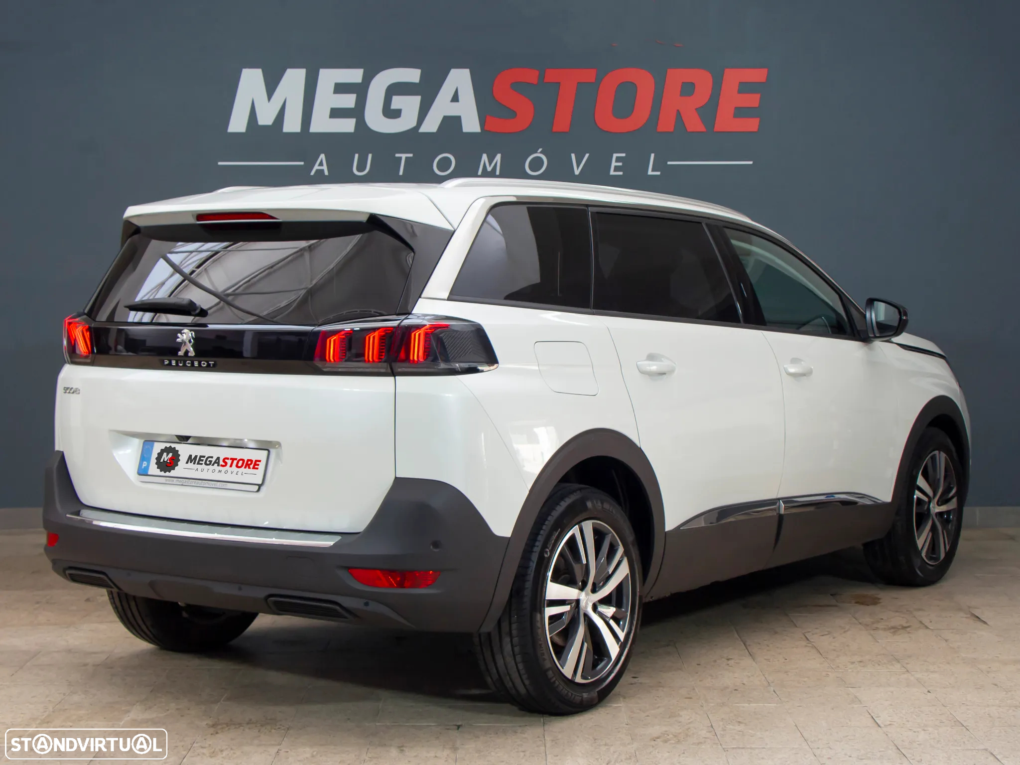 Peugeot 5008 1.2 PureTech Allure EAT8 - 7