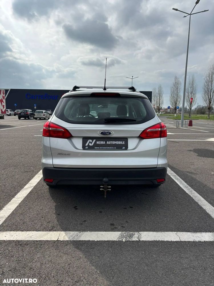 Ford Focus - 6