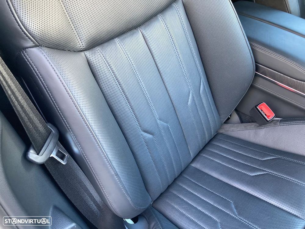 Audi A8 3.0 TDi V6 quattro Tiptronic Longo - 36