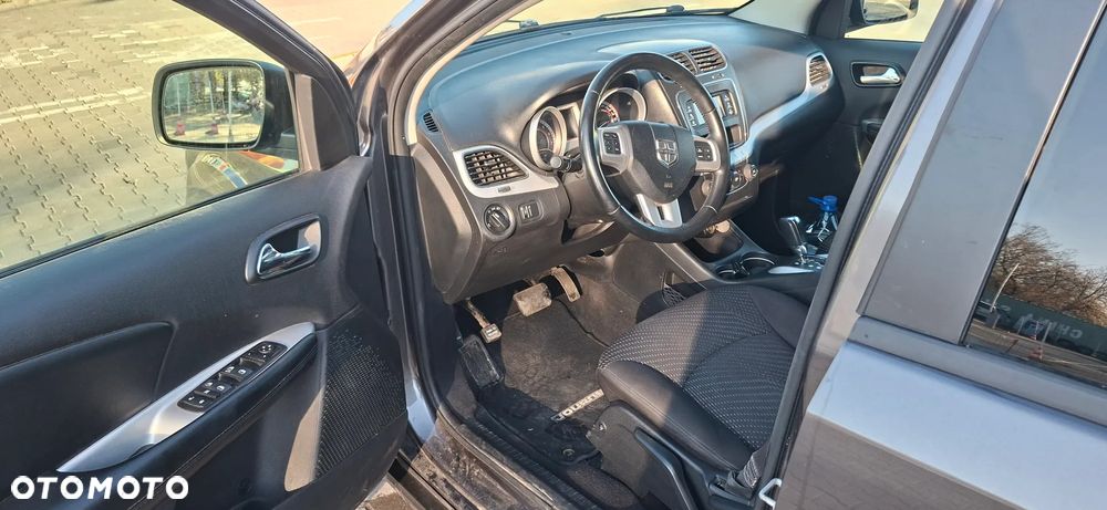 Dodge Journey - 8