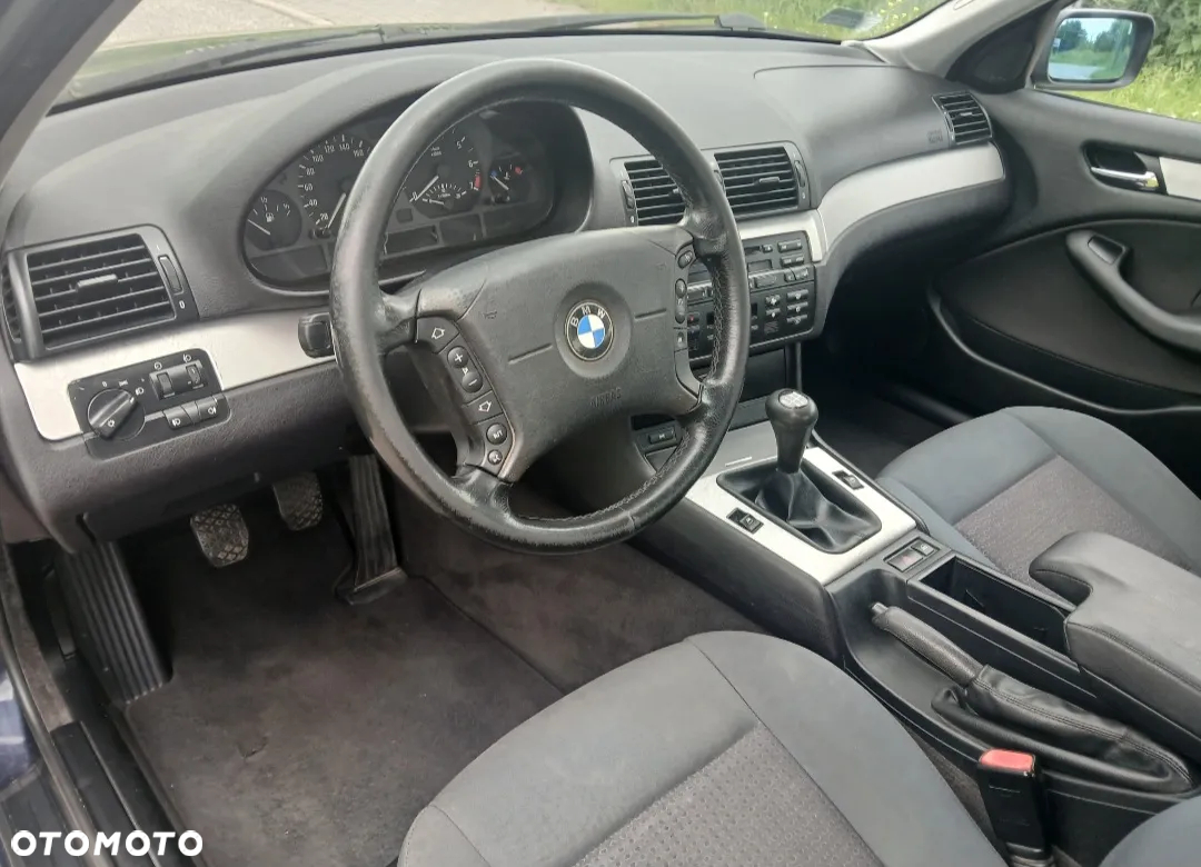 BMW Seria 3 316i - 5