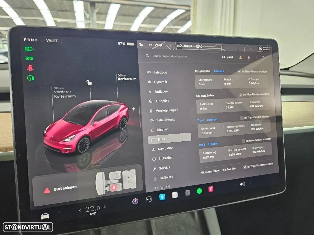 Tesla Model Y Long Range Dual Motor AWD - 8