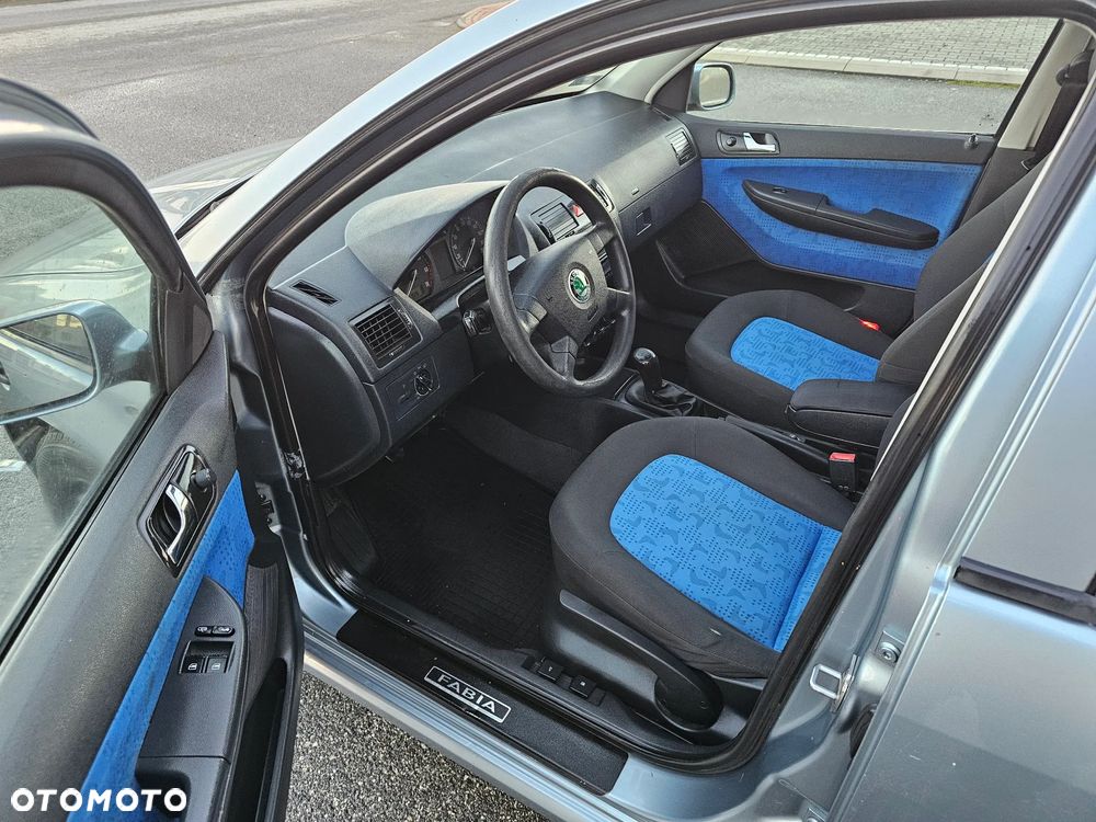 Skoda Fabia - 8