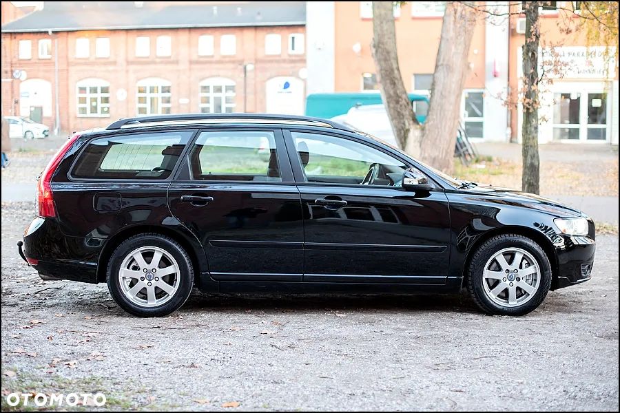 Volvo V50 - 10
