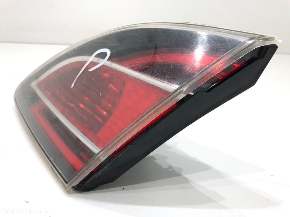 LAMPA TYŁ PRAWA WEWNĘTRZNA  MAZDA 6 Hatchback (GH) 2007 - 2013 2.0 MZR-CD (GH14) 103 kW [140 KM] - 2