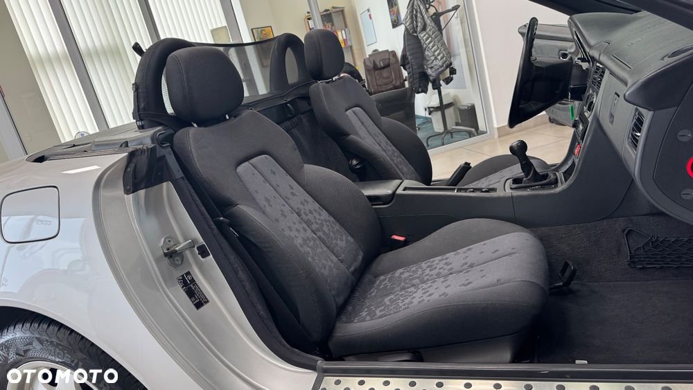 Mercedes-Benz SLK - 30